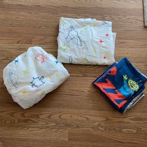 EUC Toy Story 4 Full Sheet Set